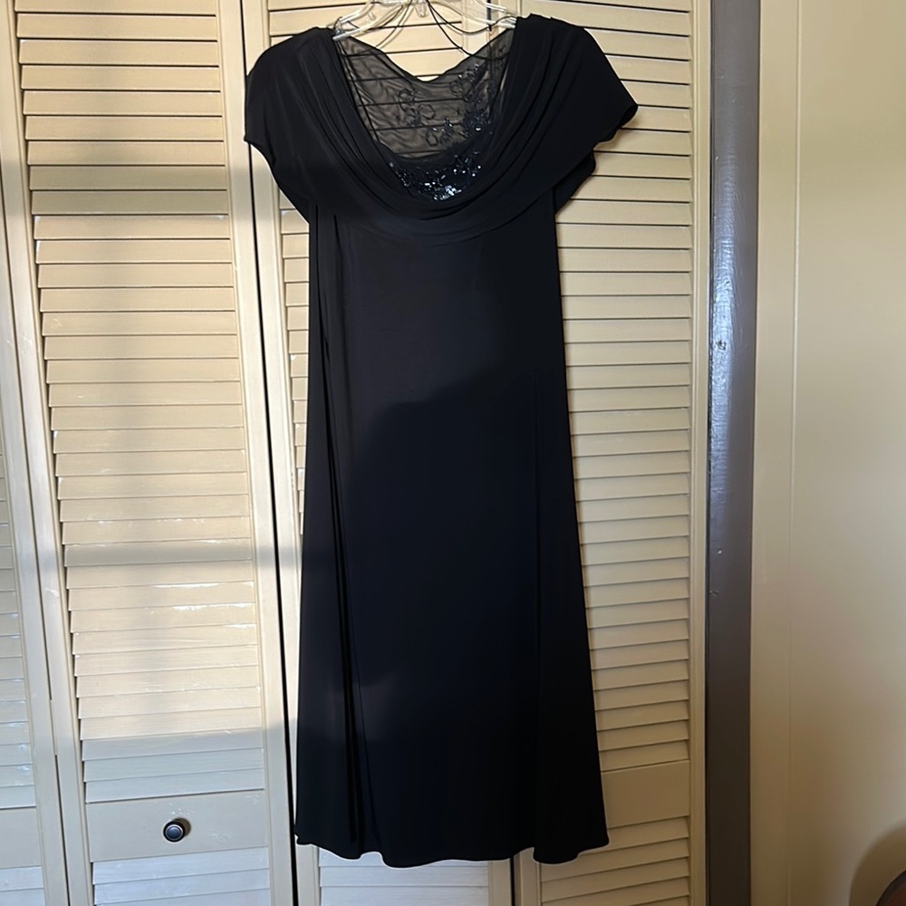 Scarlett Nite Black Midi Dress